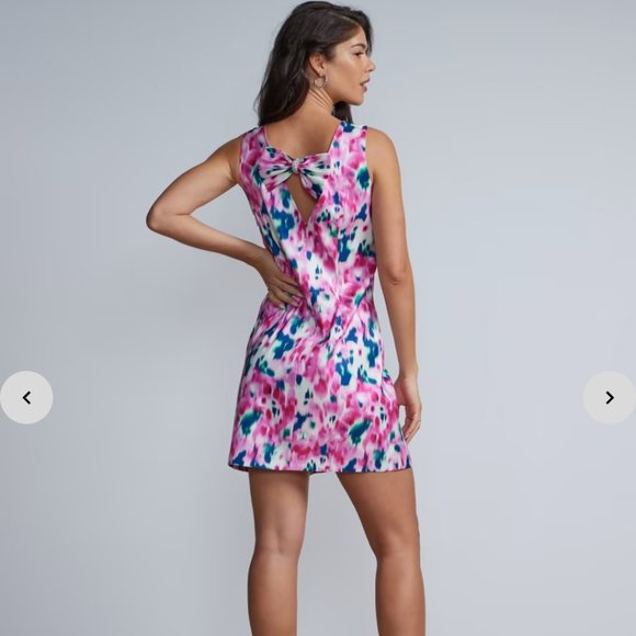 Bow Back Shift Dress - Picture 2 of 3